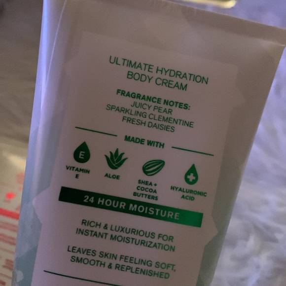 Bath and Body Works Gingham Love & Gingham Fresh Body Cream Bundle - Picture 6 of 6